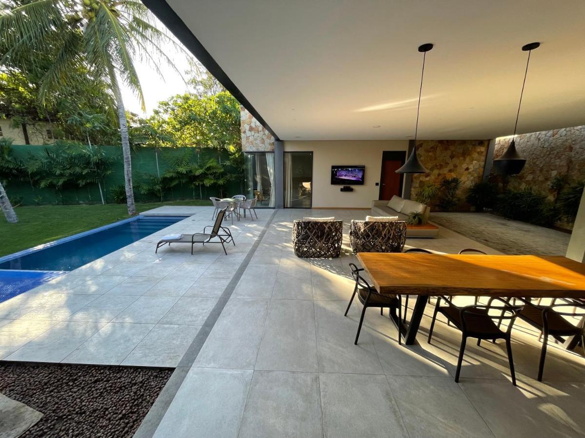 Up (adults Only) Hotel do amor