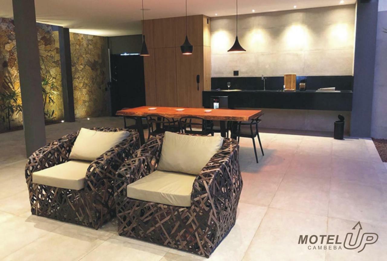 Hotel do amor Up (adults Only)