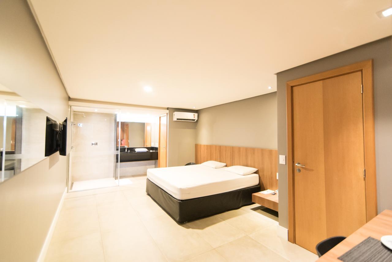 Love hotel Up (adults Only)