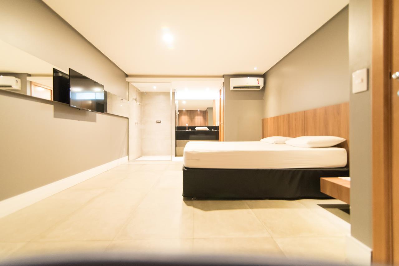 Up (adults Only) Hotel do amor